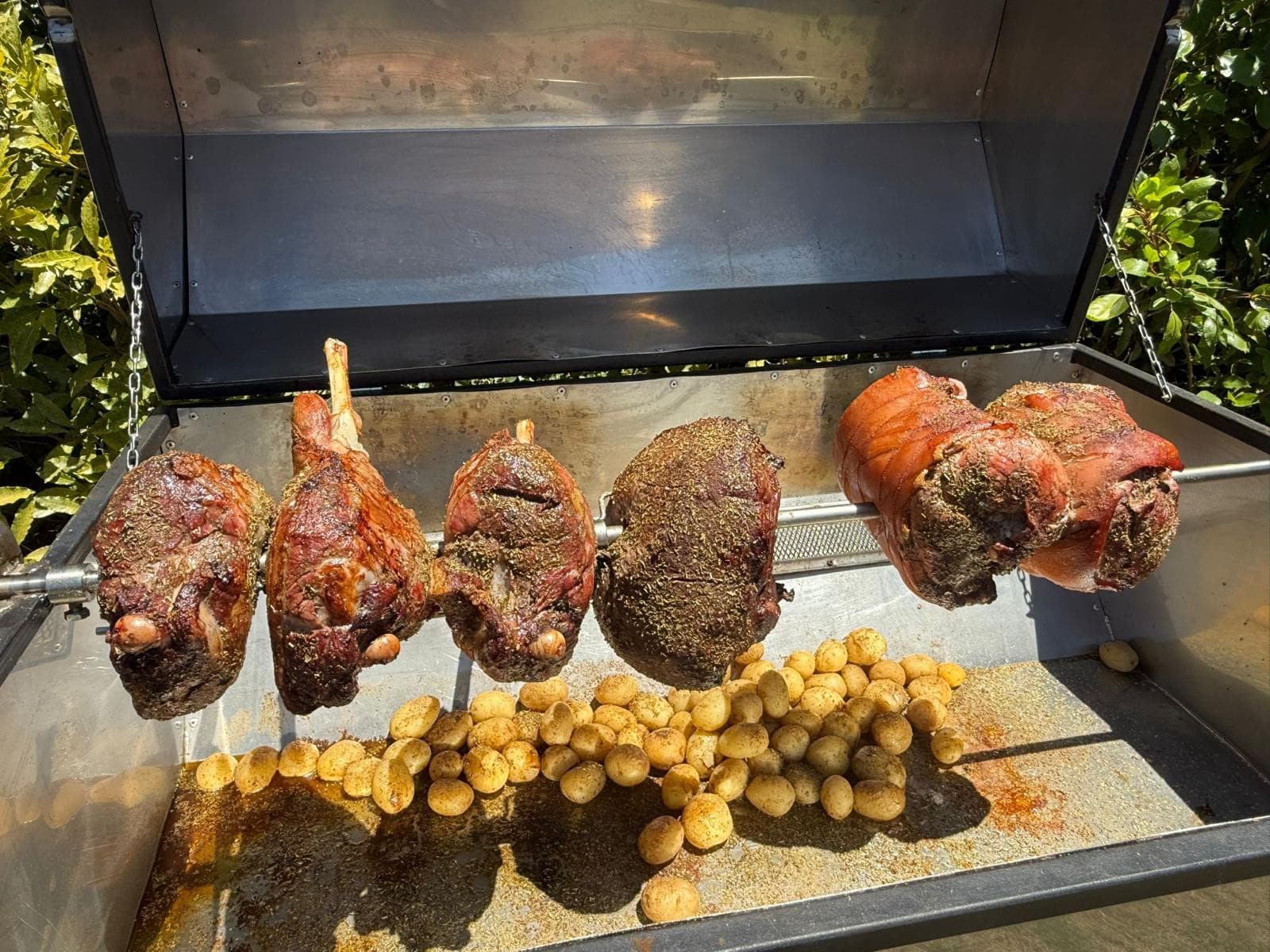 Lekker Spit Roast event photo 4